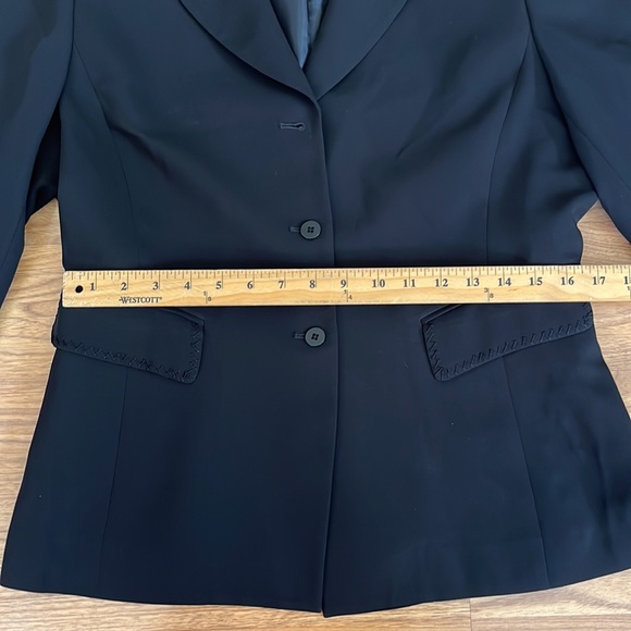 Tahari Pants Suit Size 10 P like new - Picture 5 of 12